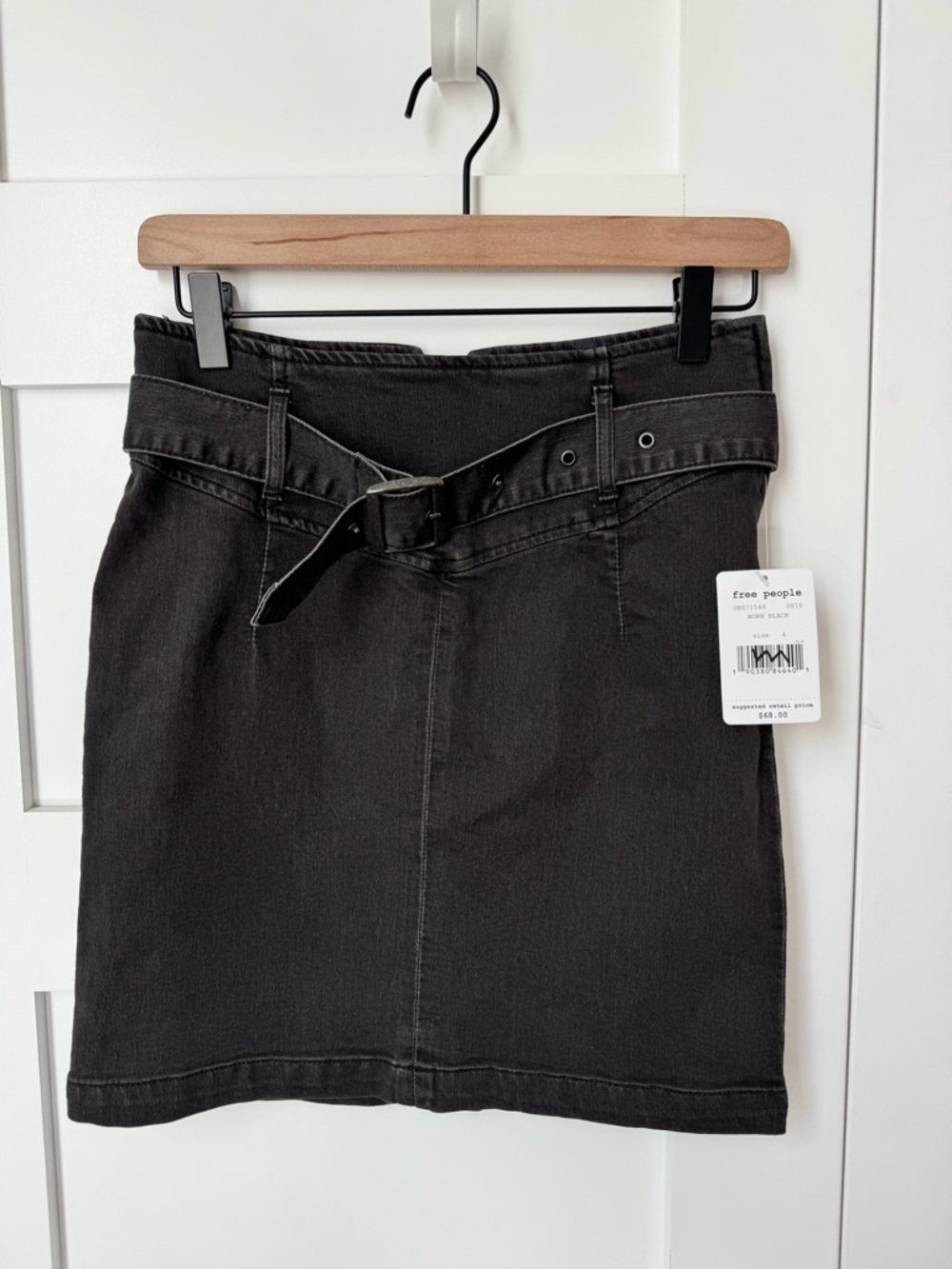 Free People Livin It Up Denim Pencil Mini Skirt in Worn Black size 4 NWT - Picture 5 of 10